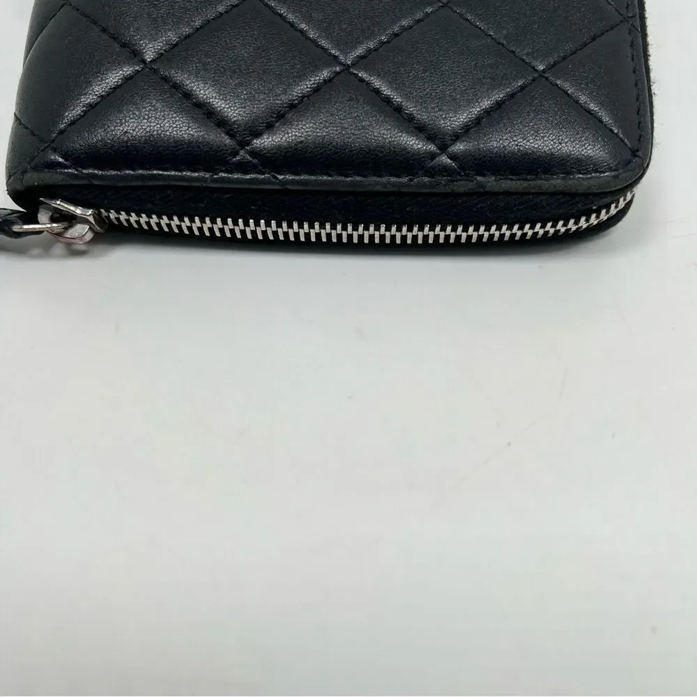 CHANEL Classic Zip Around Wallet Black Quilted lamb skin - Picture 4 of 15